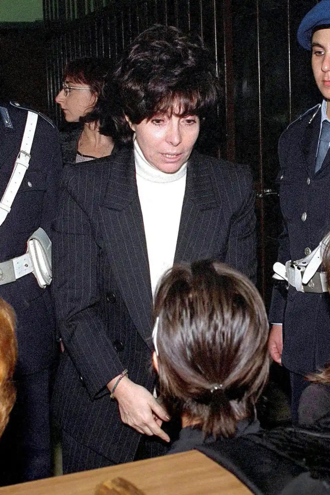 Patrizia Reggiani trên tòa ngày 3/11/1998 ở Milan. Ảnh: Sipa