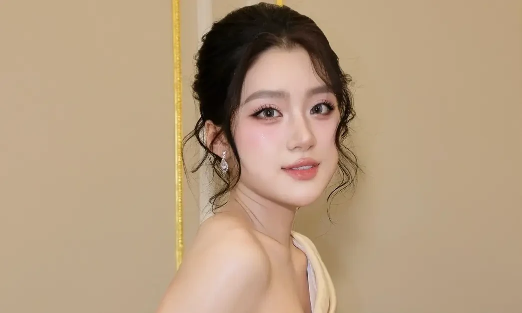 Hoa hậu Phương Oanh: 'Tôi tự lập từ năm 16 tuổi'