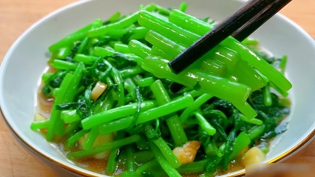 Loại rau là "món ăn của Hoàng đế", hương thơm độc đáo, tươi mát - Ảnh 3.