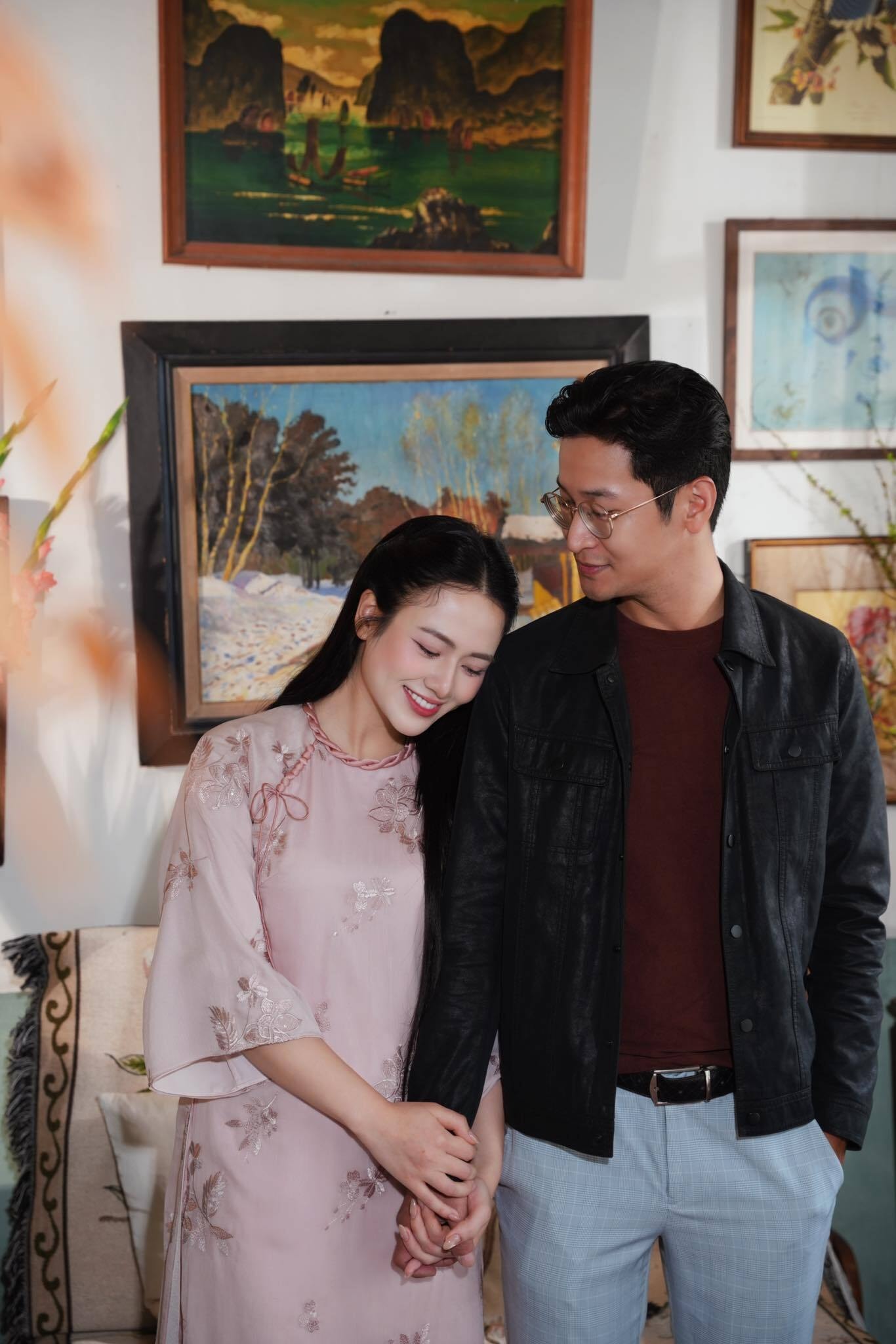 Nam diễn viên được khán giả ngưỡng mộ bởi chuyện tình đẹp với mỹ nhân màn ảnh Việt Hoa.