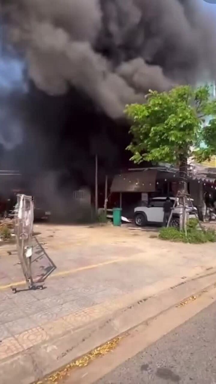 Video cháy tại Đà Nẵng