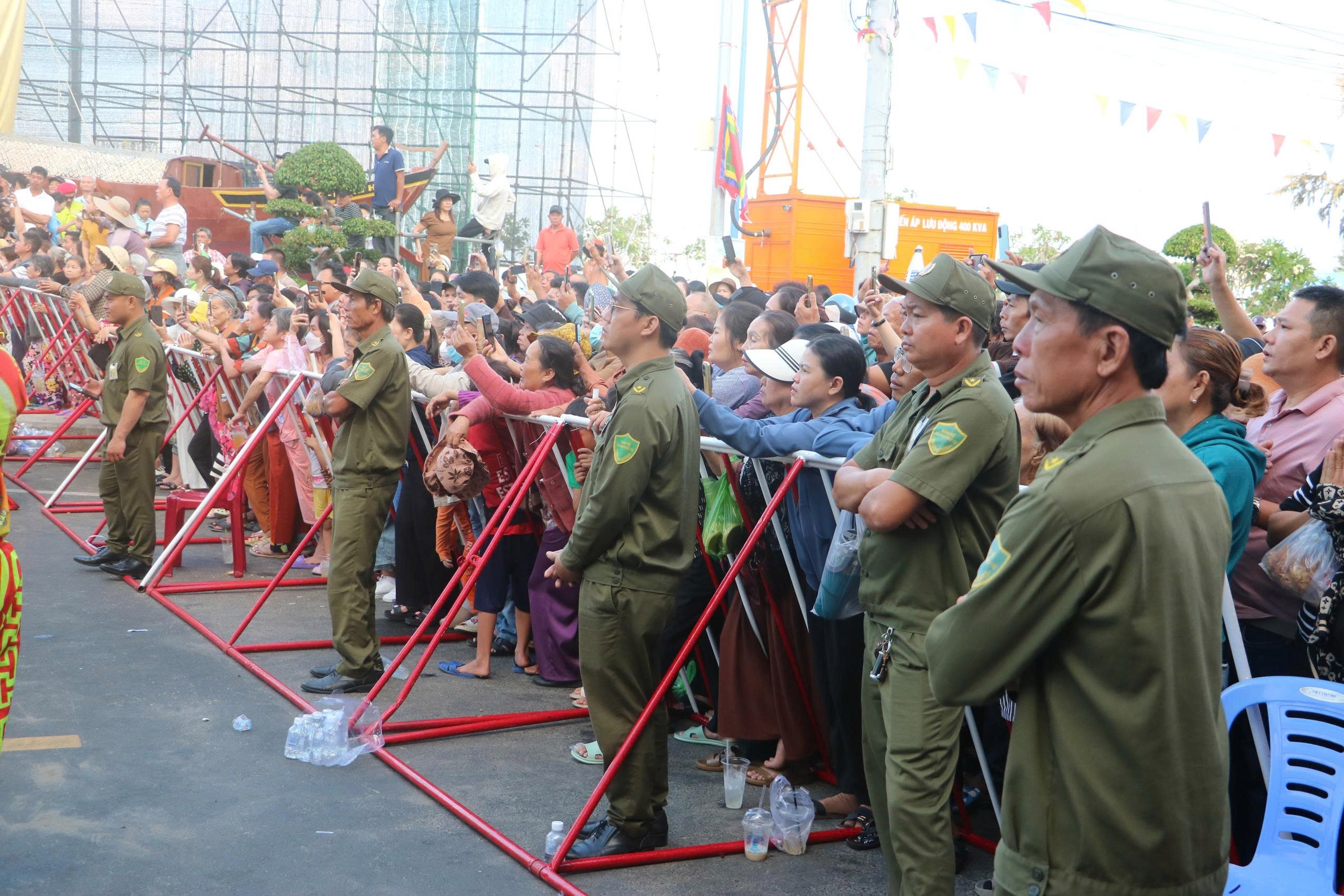 Lễ hội Dinh Cô 2026 tại Long Hải: Sự kiện văn hóa đặc sắc của ngư dân miền biển - Ảnh 4. Lễ hội Dinh Cô 2026 tại Long Hải: Sự kiện văn hóa đặc sắc của ngư dân miền biển - Ảnh 4.