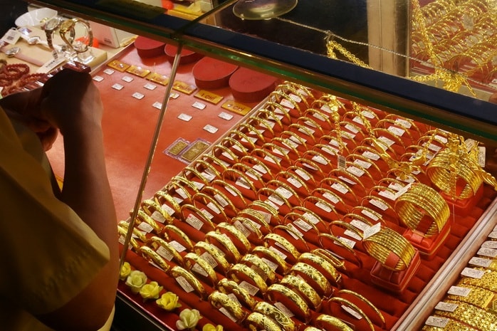 Giá vàng hôm nay, 2-4: Vàng thế giới tăng 133 USD - Ảnh 1.