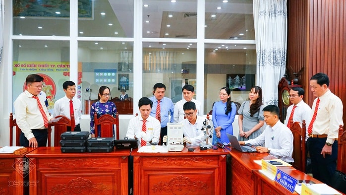 Kiểm tra banh xổ số Cần Thơ: Đảm bảo tính minh bạch trong kinh doanh xổ số 2026 - Ảnh 5. Kiểm tra banh xổ số Cần Thơ: Đảm bảo tính minh bạch trong kinh doanh xổ số 2026 - Ảnh 5.