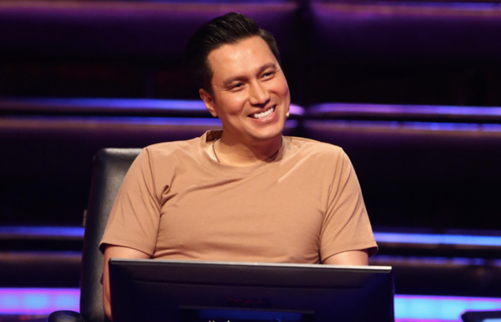 Diễn viên Việt Anh giành chiến thắng với số tiền 60 triệu đồng.