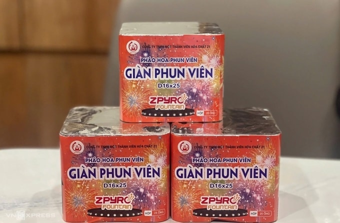 Một loại pháo hoa do Bộ Quốc phòng sản xuất. Ảnh: Phạm Dự