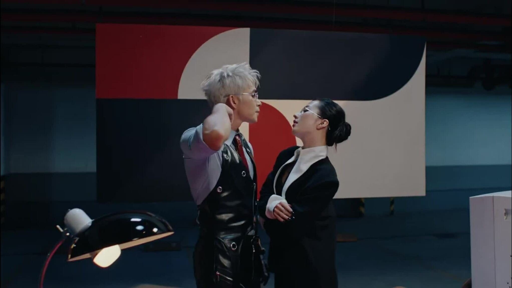 MV 'Truth or Dare' của Jun Phạm