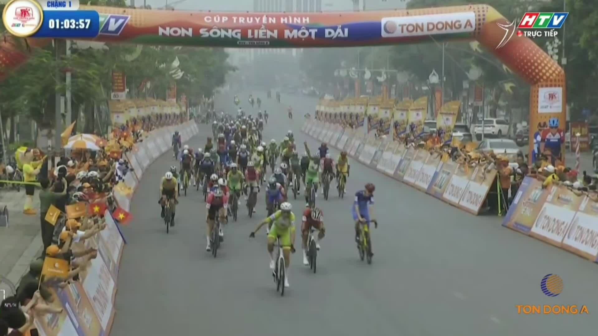 Cua-rơ Nga chặng mở màn giải xe đạp xuyên Việt