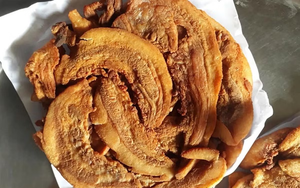 Nuốt nhầm hạt nhót, cụ bà nguy kịch - Ảnh 2.