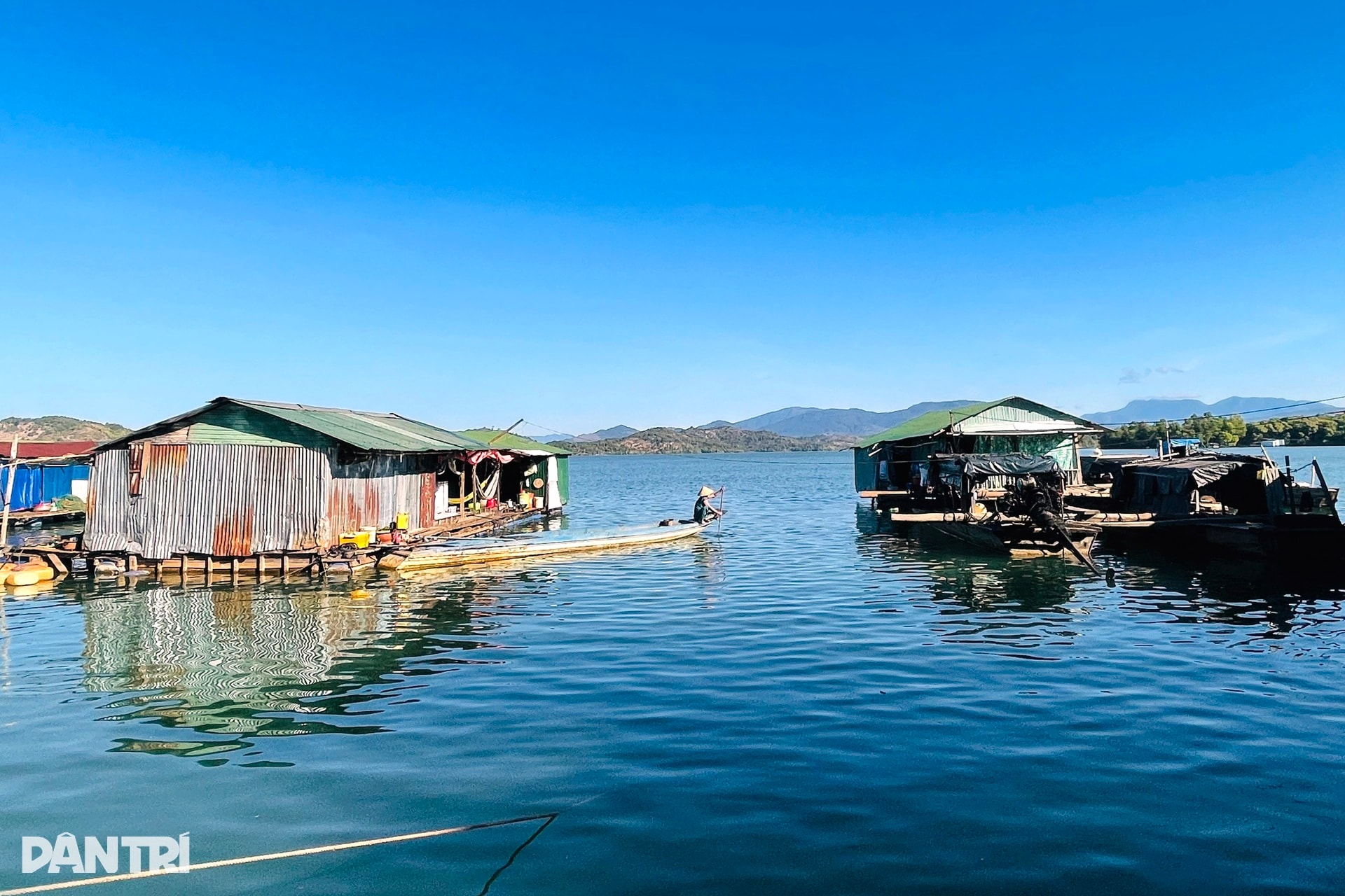 Những người làm nghề “chân không chạm đất” - 2 Những người làm nghề “chân không chạm đất” - 2