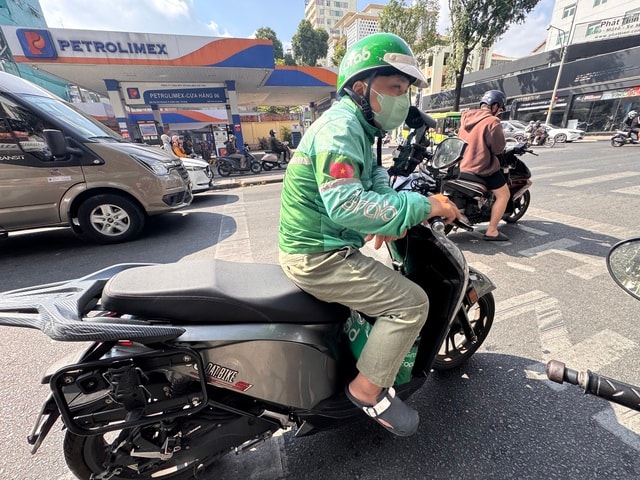 Tài xế xe công nghệ chuyển sang xe điện để tiết kiệm Chi phí xăng năm 2026 - Ảnh 3.