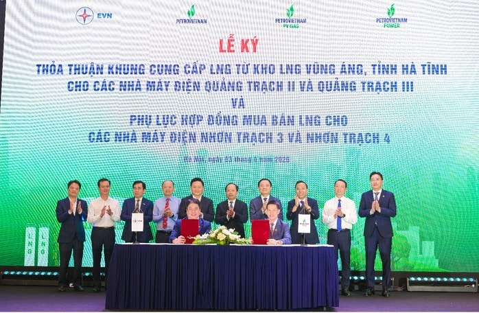 PV GAS và EVN hợp tác cung cấp khí LNG cho các dự án điện năm 2026 - Ảnh 1.
