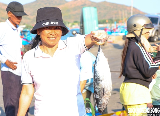 Đến chợ Nại, cảm nhận nhịp sống mặn mòi của làng biển trăm năm- Ảnh 6.