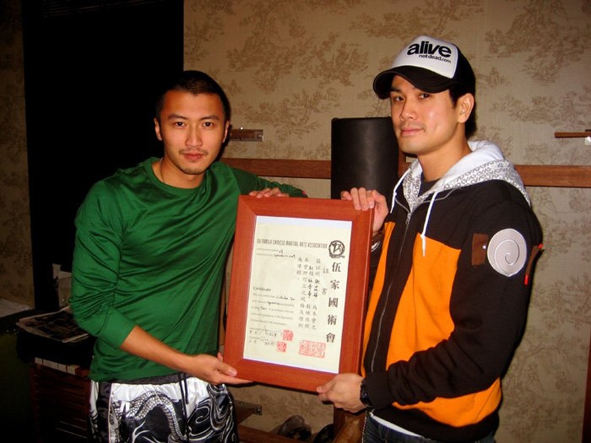 Tạ Đình Phong được cấp bằng võ sư Vịnh Xuân Quyền