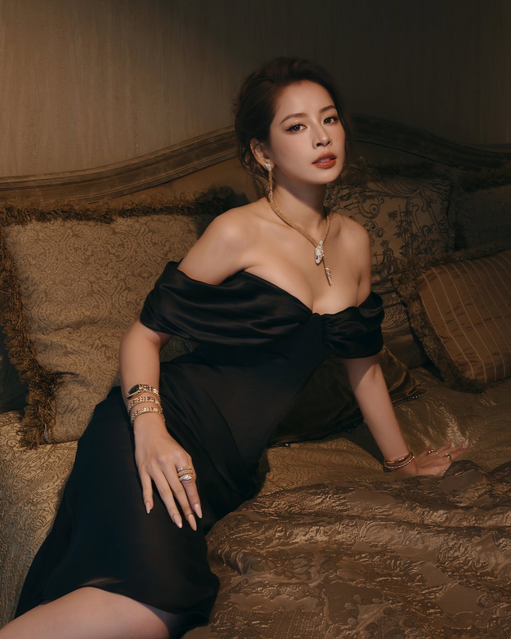 Chi Pu nổi đình đám sau khi bước ra từ show