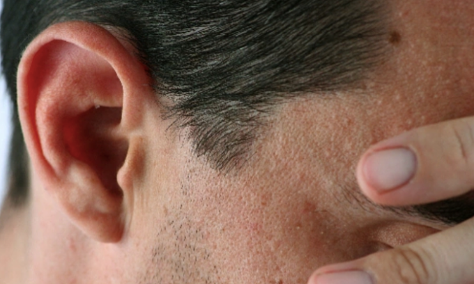 Chóng mặt là biểu hiện của nhiều bệnh lý. Ảnh: Heartbreak