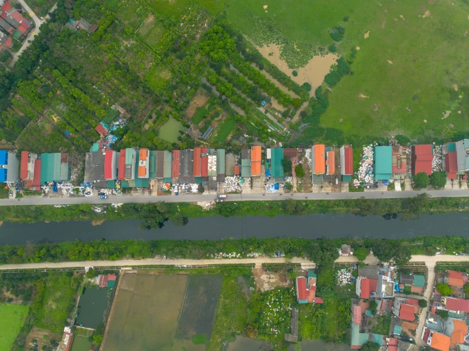 Dòng nước màu đen của hệ thống thủy lợi tháng 3/2026. Ảnh: Gia Chính