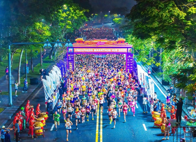 VnExpress Marathon Huế là điểm hẹn quen thuộc của runner cả nước mỗi dịp về cố đô. Ảnh: VnExpress Marathon