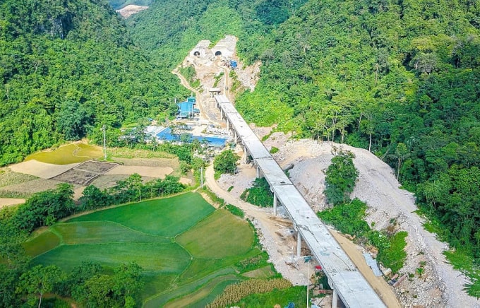 Công trường thi công cao tốc Đồng Đăng - Trà Lĩnh qua Lạng Sơn, Cao Bằng tháng 12/2025. Ảnh: Anh Duy