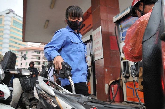 Cục Thuế yêu cầu tăng cường kiểm tra vi phạm Thuế trong kinh doanh xăng dầu 2026 - Ảnh 1. Cục Thuế yêu cầu tăng cường kiểm tra vi phạm Thuế trong kinh doanh xăng dầu 2026 - Ảnh 1.