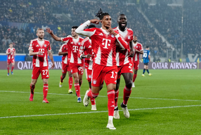 Các cầu thủ Bayern Munich trong trận thắng Atalanta ở lượt đi vòng 1/8 Champions League 2025-2026. Ảnh: Reuters
