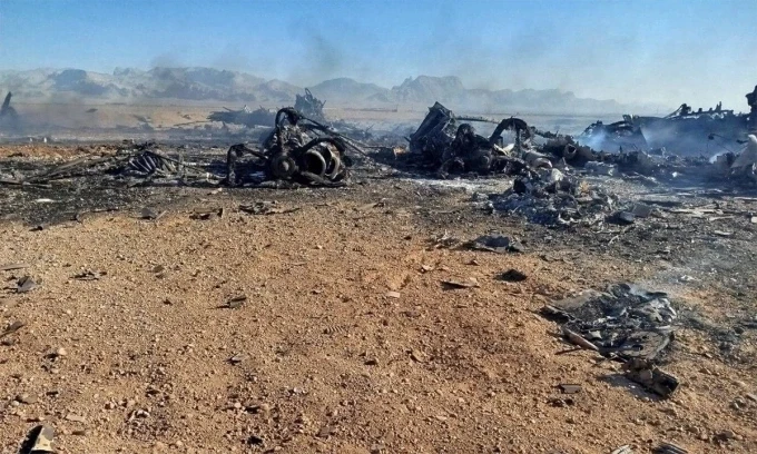 Mảnh vỡ được cho là máy bay Mỹ bị Iran bắn rơi ngày 5/4. Ảnh: Tasnim