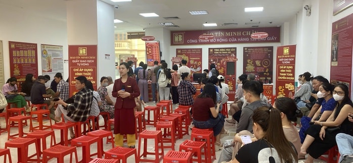 Khởi tố ông Vũ Minh Châu ảnh hưởng đến thị trường vàng Bảo Tín Minh Châu 2026 - Ảnh 3. Khởi tố ông Vũ Minh Châu ảnh hưởng đến thị trường vàng Bảo Tín Minh Châu 2026 - Ảnh 3.