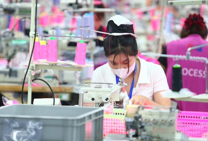 Lao động làm việc trong chuyền may doanh nghiệp FDI tại Khu công nghiệp Quang Châu, Bắc Ninh, tháng 3/2026. Ảnh: Phạm Chiểu