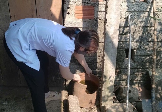 Nhanh chóng khoanh vùng, dập tắt ổ dịch sốt xuất huyết đầu tiên tại Hà Tĩnh- Ảnh 4.