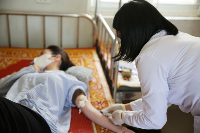 Nhanh chóng khoanh vùng, dập tắt ổ dịch sốt xuất huyết đầu tiên tại Hà Tĩnh- Ảnh 1.