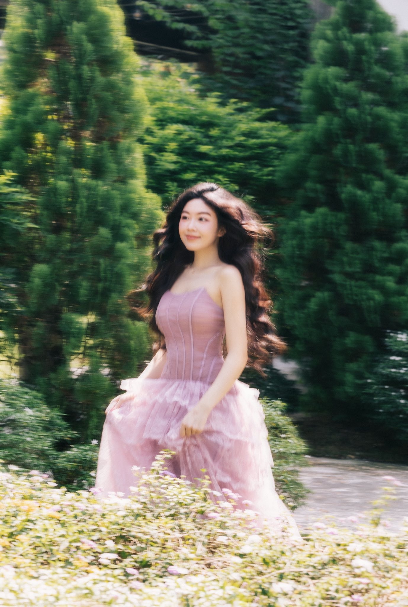 Tuổi 20 của Lọ Lem nhà MC Quyền Linh- Ảnh 5.