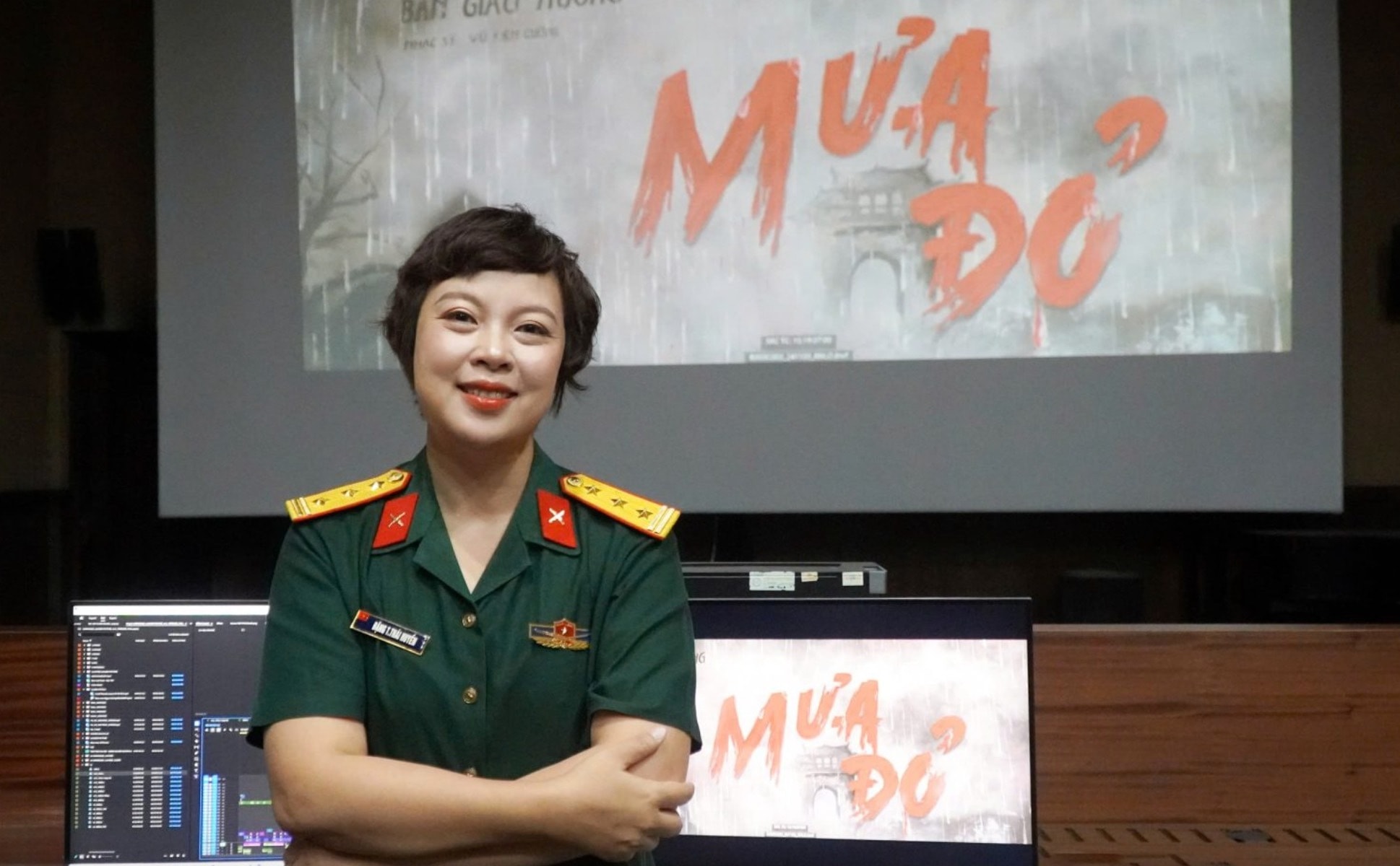 NSƯT Đặng Thái Huyền là nữ đạo diễn 