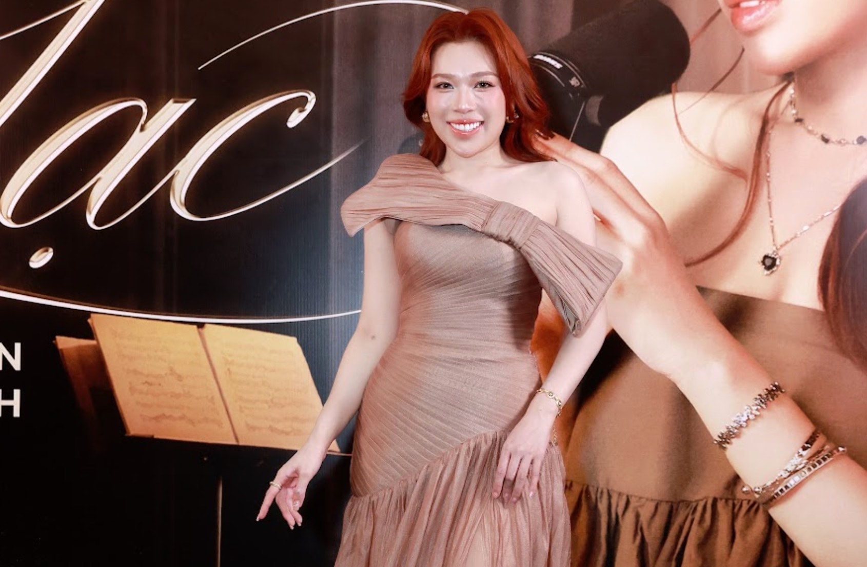 Ca sĩ Nguyễn Kiều Oanh.