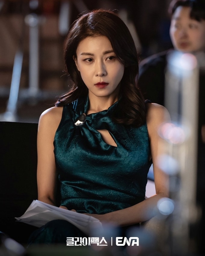 Tạo hình của Ha Ji Won trong Climax. Ảnh: ENA