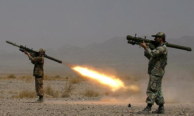 Binh sĩ Iran sử dụng tên lửa vác vai Misagh-2 trong ảnh đăng năm 2024. Ảnh: Army Recognition