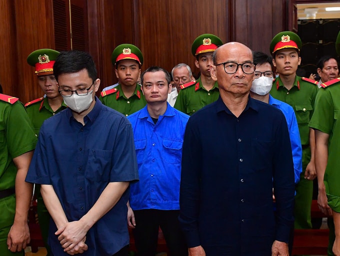 Các bị cáo trong vụ án tại tòa. Ảnh: Thanh Tùng