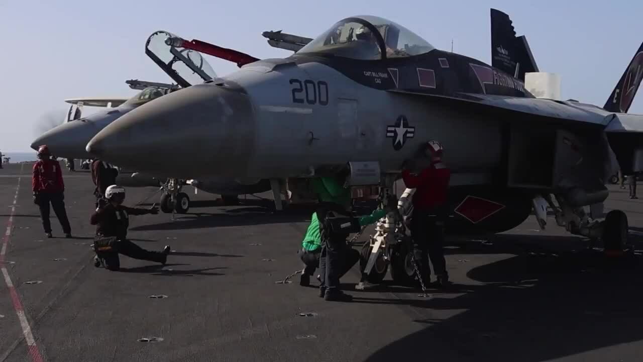 Ông Trump lệnh cho quân đội Mỹ giữ nguyên vị trí quanh Iran