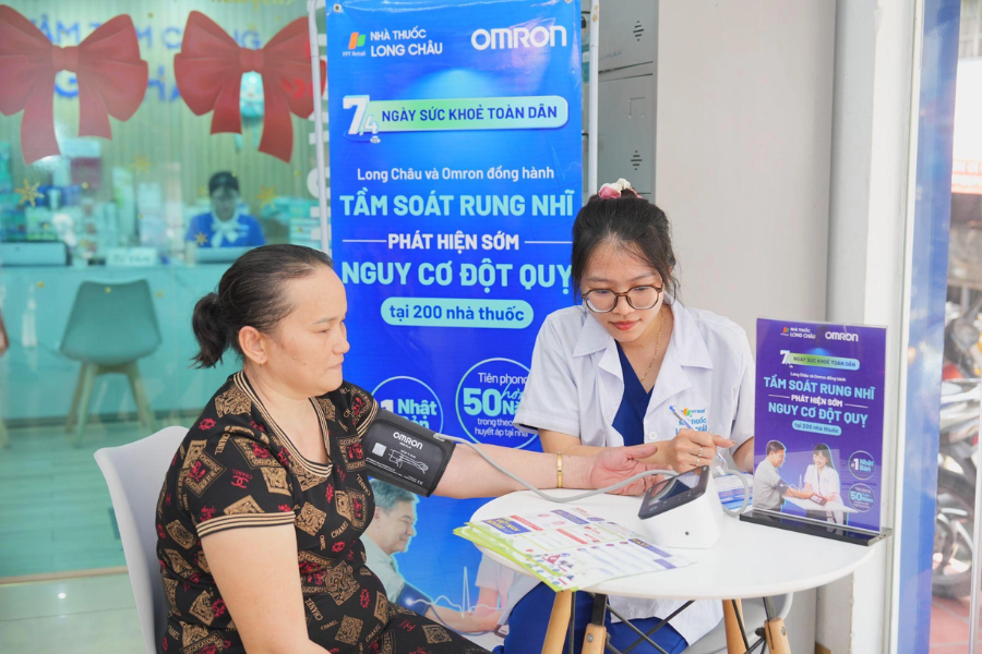 Long Châu phối hợp với Omron triển khai chương trình tầm soát rung nhĩ và tăng huyết áp tại 200 nhà thuốc từ ngày 5/4
