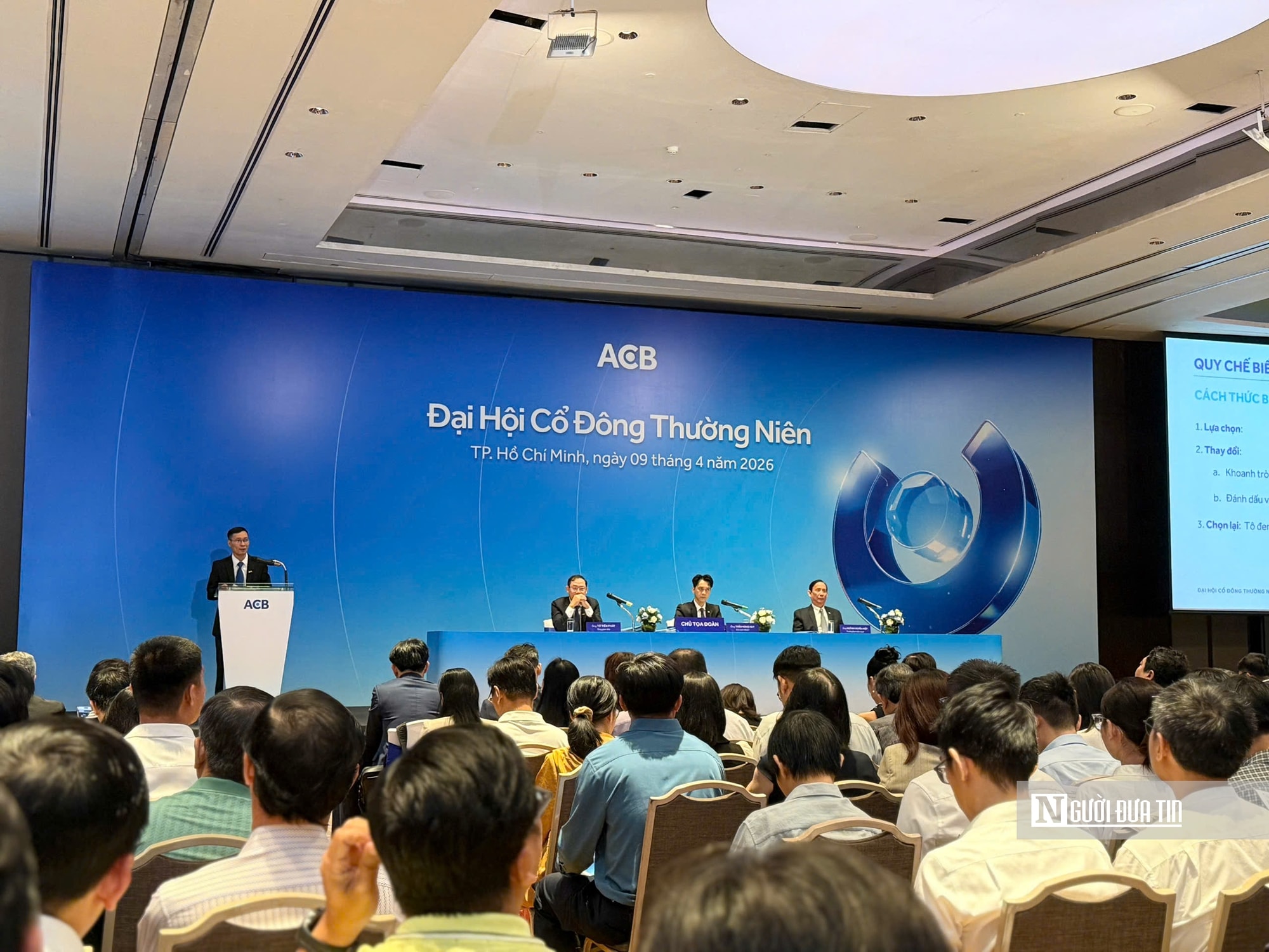 ĐHĐCĐ ACB: Bước vào “cuộc chơi” bảo hiểm, đặt mục tiêu lợi nhuận hơn 22.000 tỷ đồng- Ảnh 2. ĐHĐCĐ ACB: Bước vào “cuộc chơi” bảo hiểm, đặt mục tiêu lợi nhuận hơn 22.000 tỷ đồng- Ảnh 2.