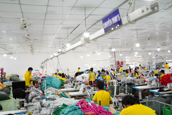 Dệt may, da giày kiến nghị nhập phế liệu tái chế - Ảnh 1. Dệt may, da giày kiến nghị nhập phế liệu tái chế - Ảnh 1.