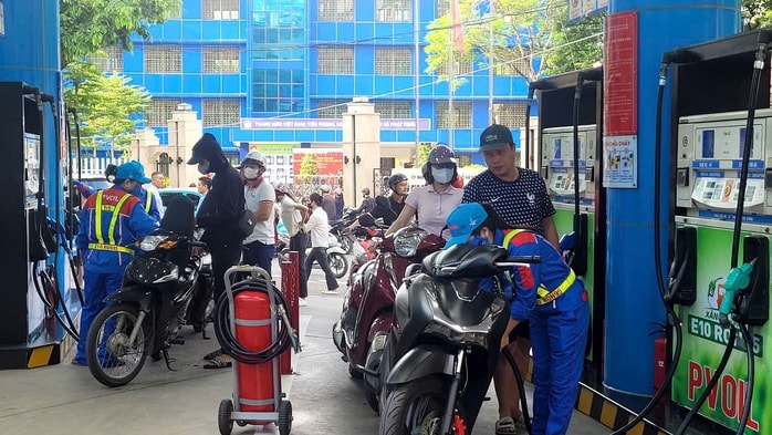 Đề xuất xăng E10 bán trên toàn quốc từ 30 - 4 góp phần ổn định thị trường năng lượng - Ảnh 1. Đề xuất xăng E10 bán trên toàn quốc từ 30 - 4 góp phần ổn định thị trường năng lượng - Ảnh 1.