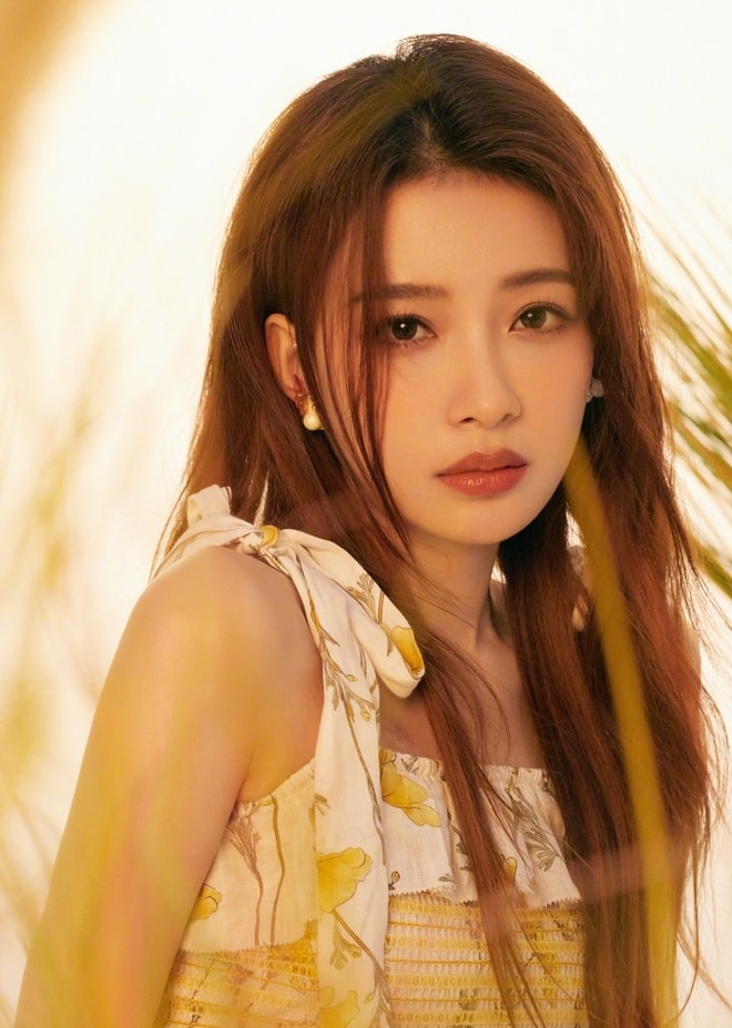 Tôn Di gây chú ý khi góp mặt trong Đạp gió 2026.