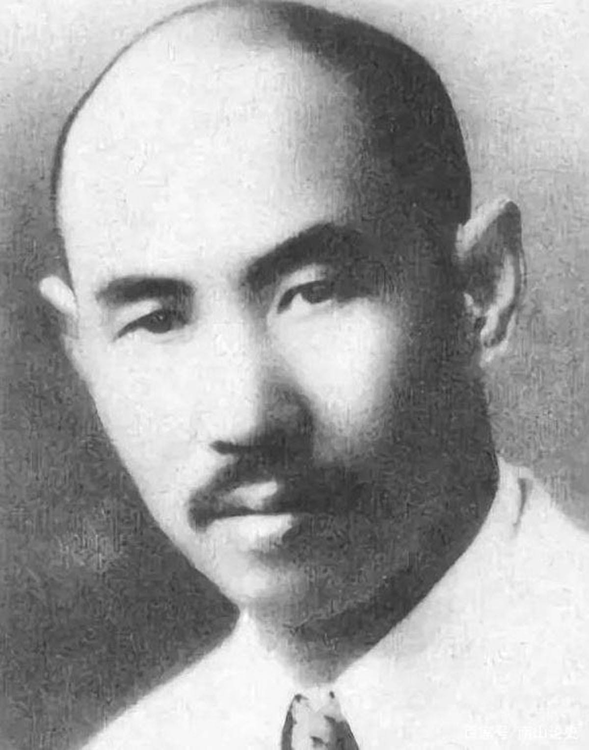 Vương Hướng Trai là sư phụ của Sawai Kenichi