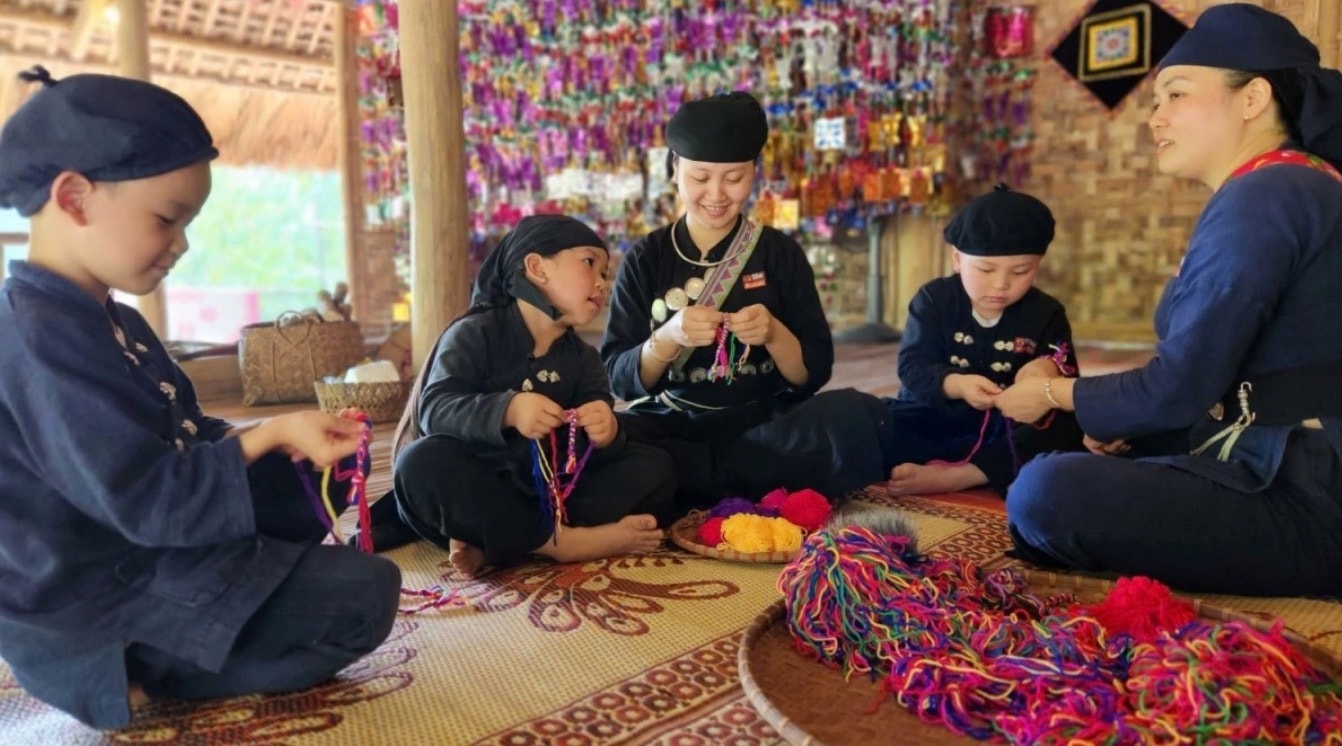 Các nhân vật trong series podcast 