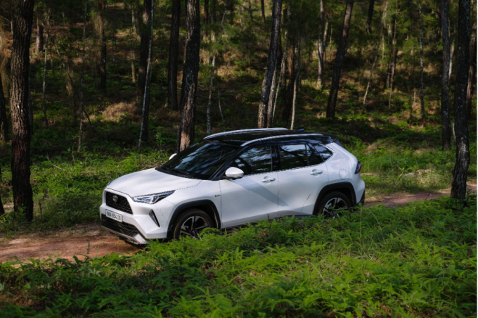 Yarris Cross phiên bản HEV tại Việt Nam. Ảnh: TMV