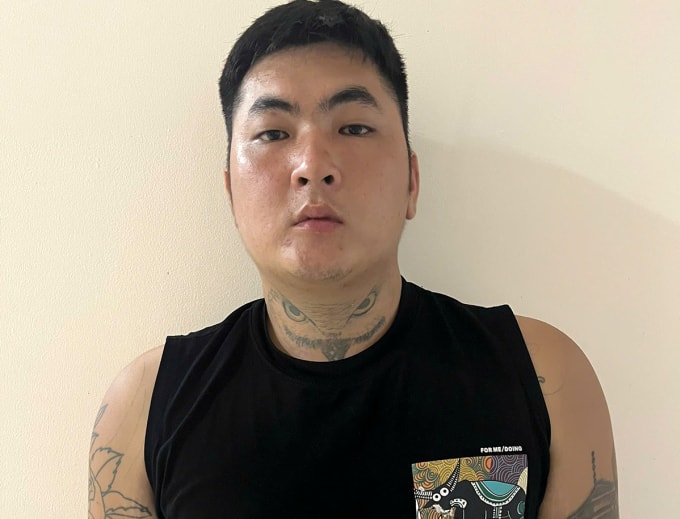 Hoàng Văn Thủy tại cơ quan điều tra. Ảnh: Công an TP HCM