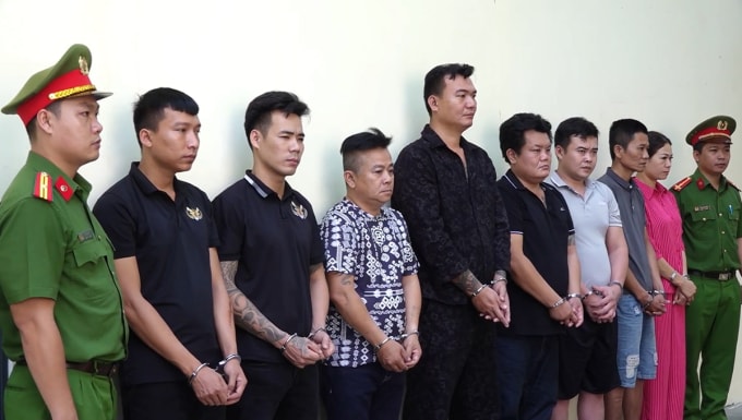 Những nghi can thuộc Công ty mua bán nợ Nhật Tín. Ảnh: Công an TP HCM