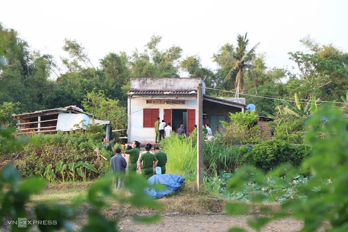 Ngôi nhà xảy ra sự cố, chiều 10/4. Ảnh: Trần Hóa