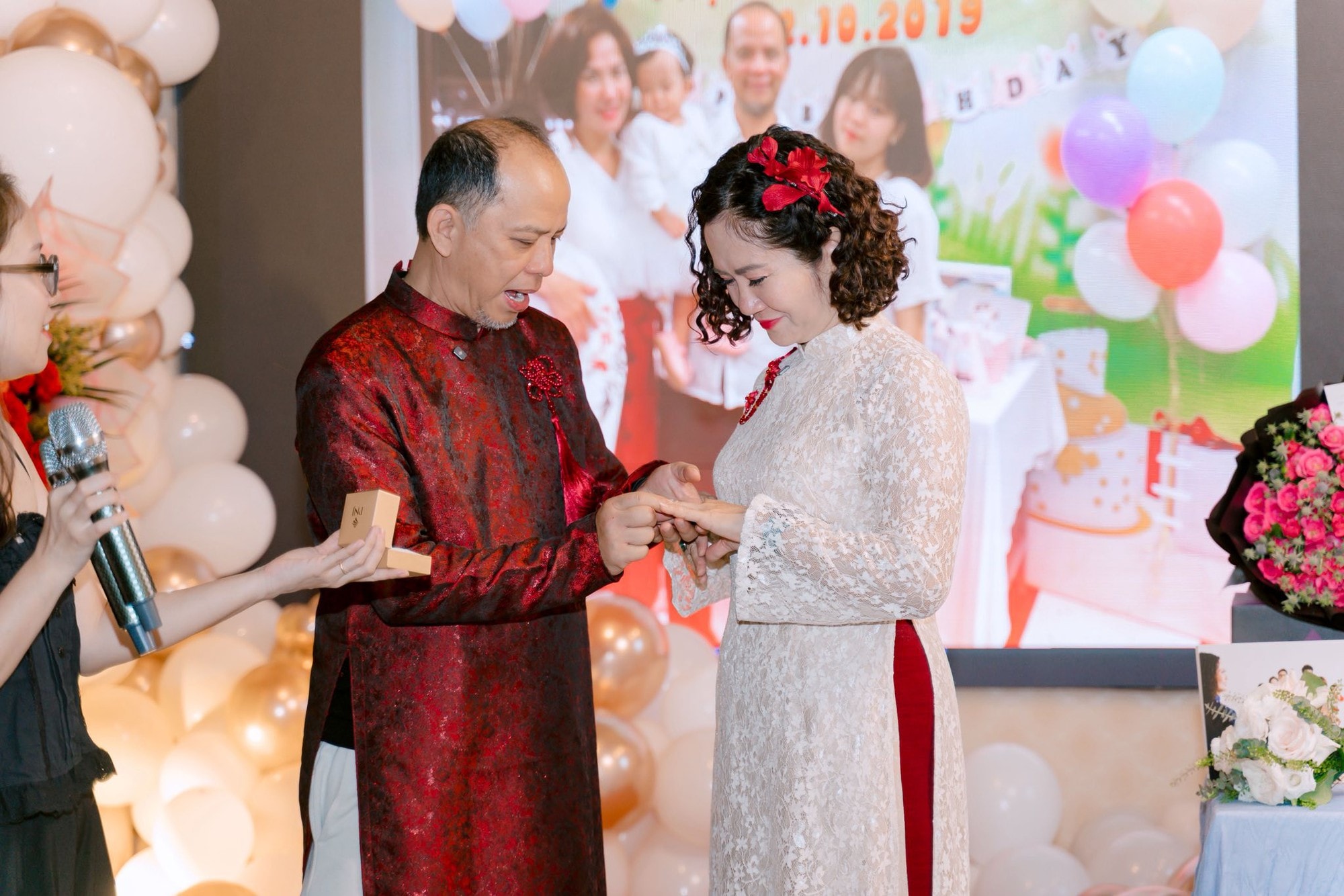 NSƯT Nguyệt Hằng - Anh Tuấn: Sự nghiệp rực rỡ nhưng 4 người con quyết không nối nghiệp- Ảnh 1.