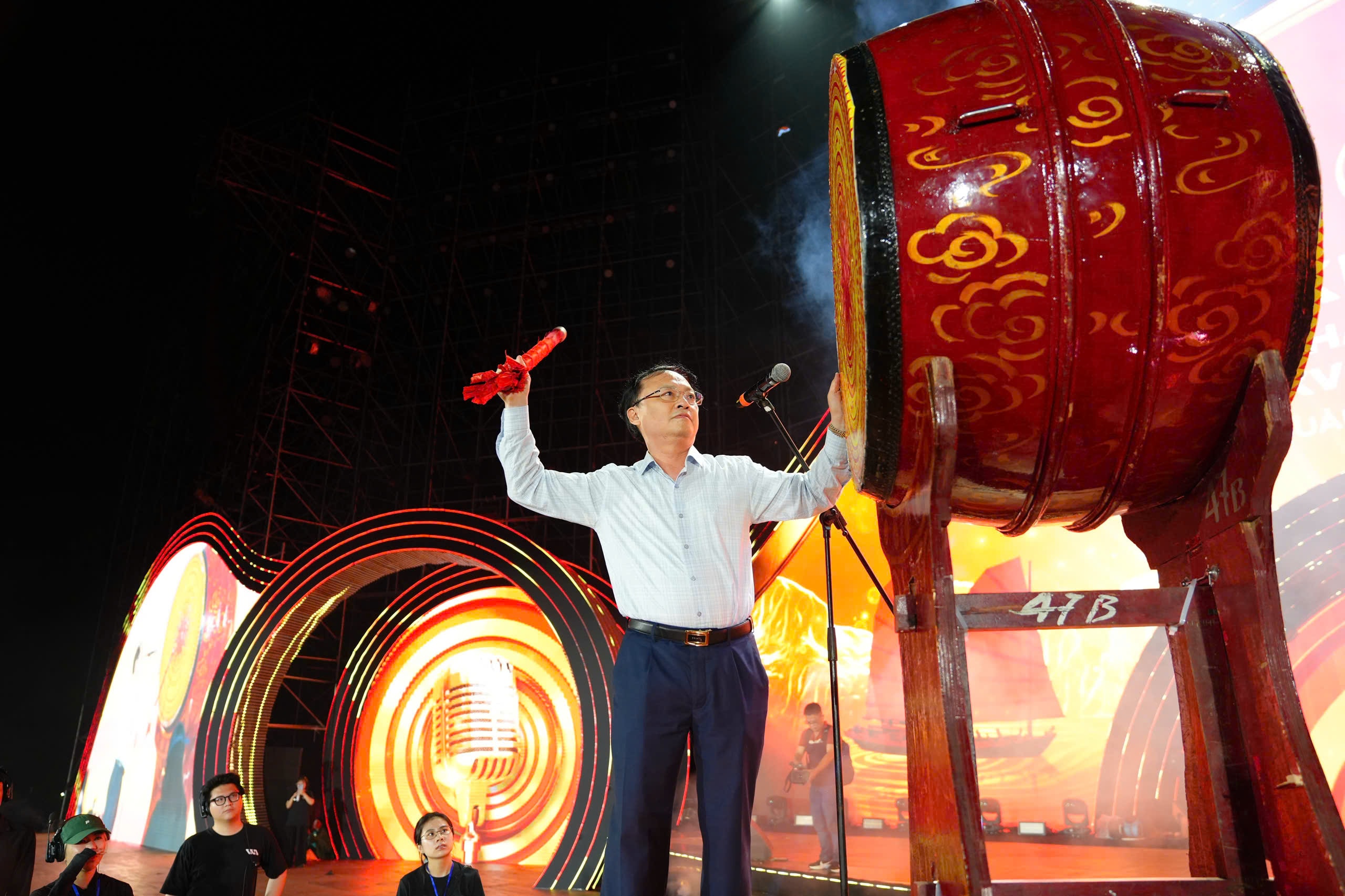 Với quy mô khoảng 50.000 khán giả, Lễ khai mạc và chương trình nghệ thuật “Thanh âm kỷ nguyên mới” không chỉ là không gian biểu diễn, mà còn tôn vinh hành trình phát triển của phát thanh Việt Nam, lan tỏa tinh thần đoàn kết, sáng tạo và khát vọng vươn lên trong giai đoạn mới; đồng thời quảng bá hình ảnh Quảng Ninh – vùng đất giàu truyền thống, năng động và đang chuyển mình mạnh mẽ.